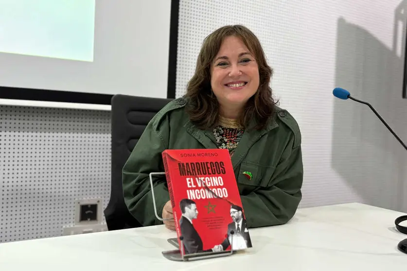 Sonia Moreno presenta 'Marruecos, el vecino incom&oacute;do' / Alma Palomino