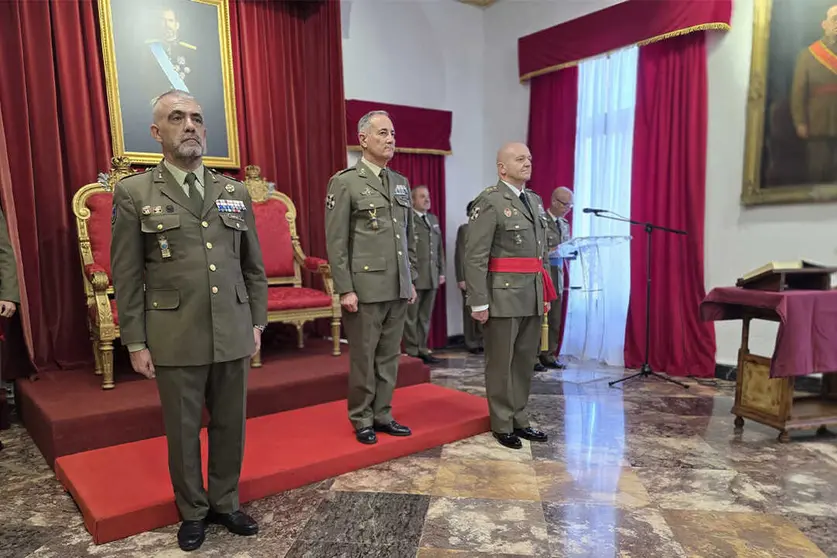 Antonio Juli&aacute;n Ferrera jura su cargo como segundo jefe de la Comandancia General / Laura Ortiz