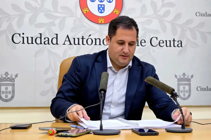 El portavoz del Gobierno, Alejandro Ram&iacute;rez, durante su comparecencia de este martes / Laura Ortiz