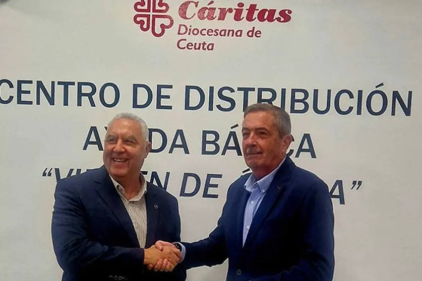 Acuerdo de colaboraci&oacute;n entre C&aacute;ritas Diocesano y AECC
