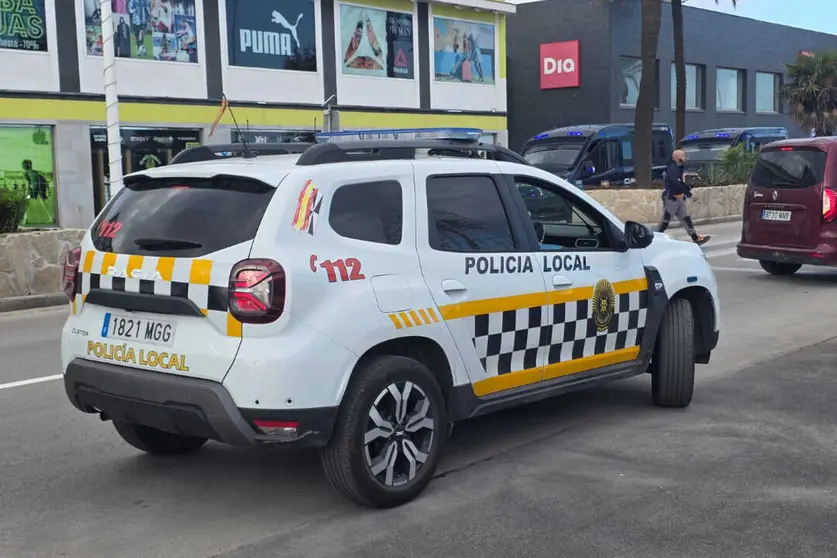 Polic&iacute;a Local / Laura Ortiz