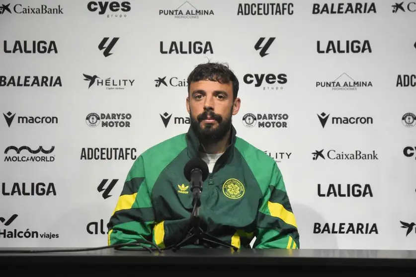 Cristian Rodr&iacute;guez en la rueda de prensa previa al Ceuta - Granada.