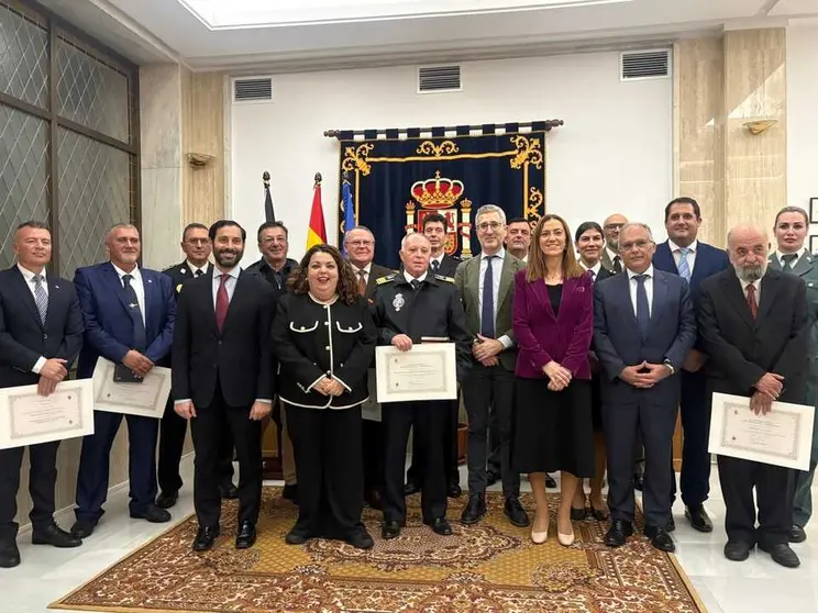 Medalla al M&eacute;rito de la Protecci&oacute;n Civil: Ceuta reconoce la profesionalidad de sus servidores p&uacute;blicos / Alma Palomino