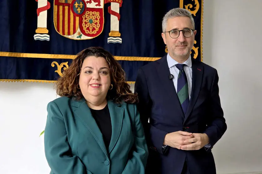 El secretario de Estado junto a la delegada del Gobierno este jueves / Laura Ortiz