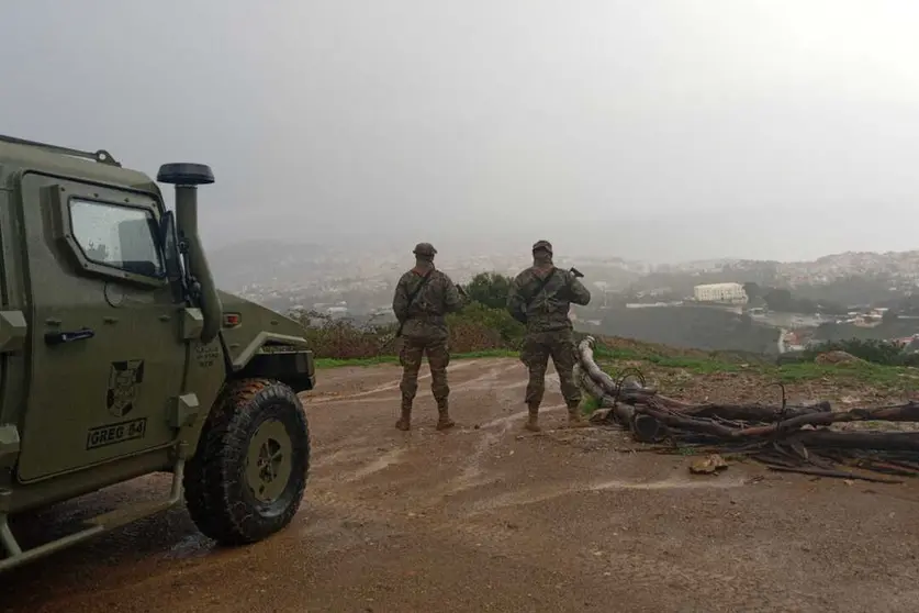 Presencia militar activa en Ceuta: as&iacute; trabajan las Fuerzas Armadas sobre el terreno / Alma Palomino