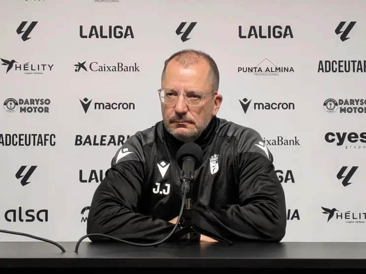 Jos&eacute; Juan Romero en la sala de prensa del Alfonso Murube. Foto: Rub&eacute;n B&aacute;ez.