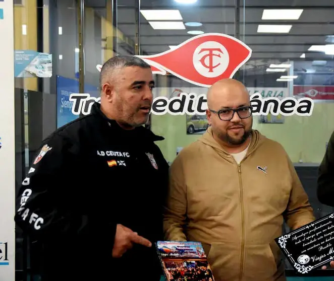 Reconocimiento por parte de los organizadores de la excursi&oacute;n de la AD Ceuta FC a Viajes Mustafa