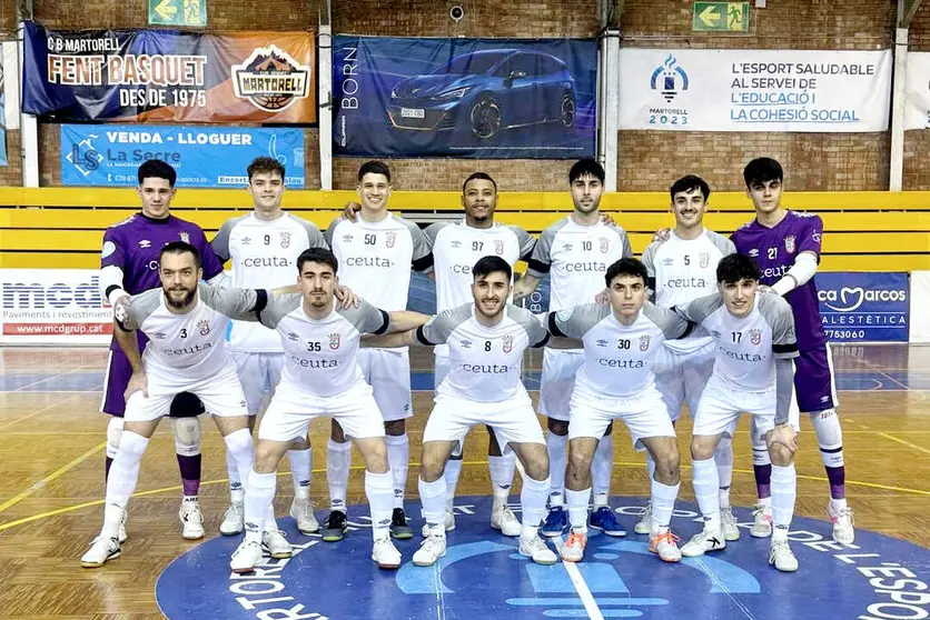 Formaci&oacute;n de la UA Ceut&iacute; en el encuentro ante el Sala 5 Martorell