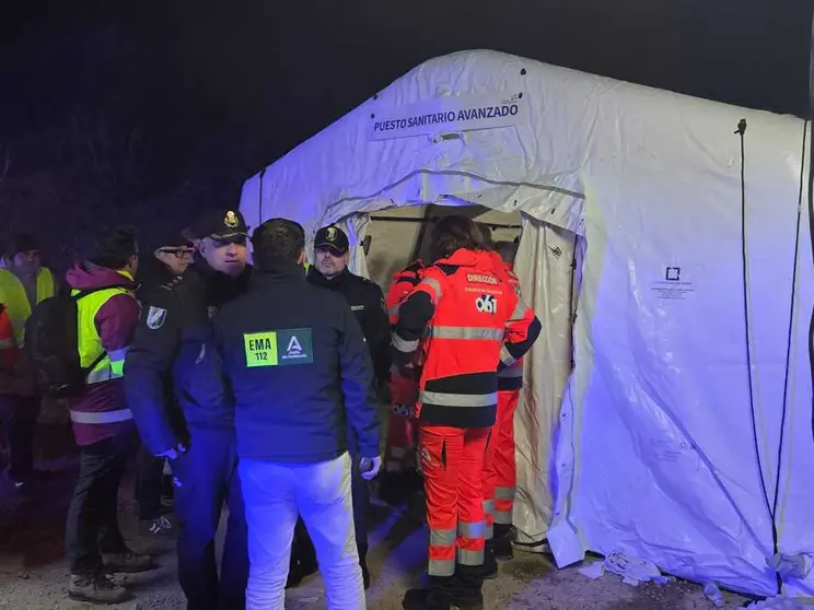 Los servicios de emergencia en el lugar del siniestro / Emergencias de Andaluc&iacute;a
