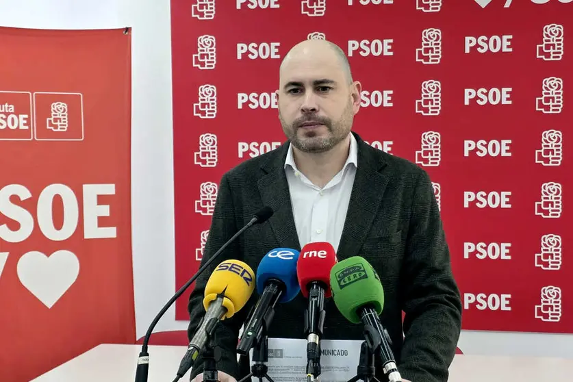El secretario general del PSOE durante su comparecencia de este martes / Laura Ortiz