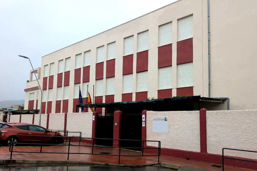 Colegio Valle Incl&aacute;n / Rafa B&aacute;ez