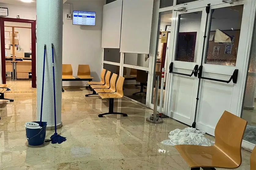 Goteras en el Recinto