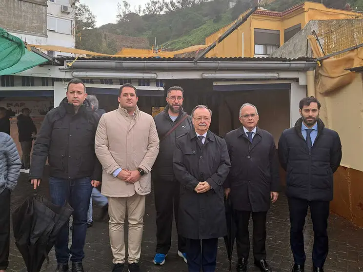 Visita de la comitiva del presidente Vivas a San Amaro / C&eacute;sar Mart&iacute;n