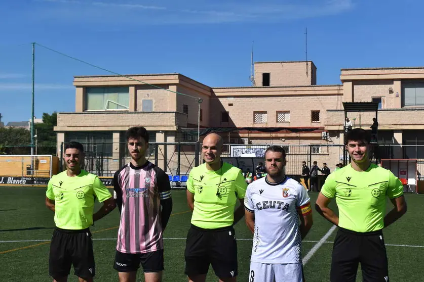 Partido entre el filial de la AD Ceuta FC y el Bollullos. Foto: Rub&eacute;n B&aacute;ez.