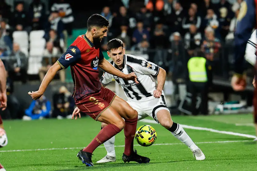 El CD Castell&oacute;n derrota al Deportivo de la Coru&ntilde;a y asalta el liderato de la Liga Hypermotion. Foto: CD Castell&oacute;n