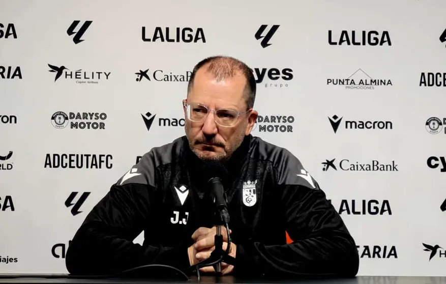 Jos&eacute; Juan Romero en la sala de prensa del Murube en la previa del duelo ante el C&oacute;rdoba CF
