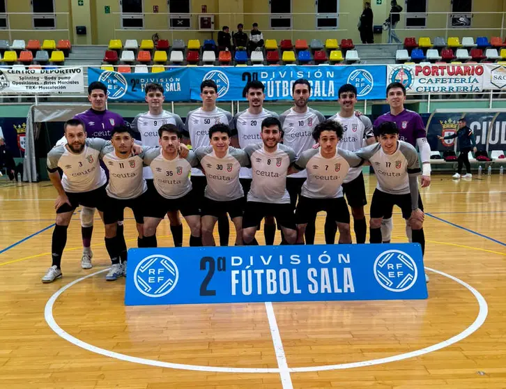Formaci&oacute;n de la UA Ceut&iacute; ante el Zamb&uacute; Pinatar esta temporada