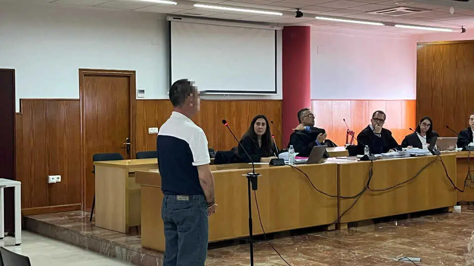  A.G.D.,  el condenado y ahora acusado por el asesinato de Parques de Ceuta durante su declaraci&oacute;n / Archivo 