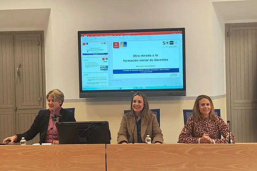 Jornadas sobre Educaci&oacute;n Infantil en la UNED / C&eacute;sar Mart&iacute;n
