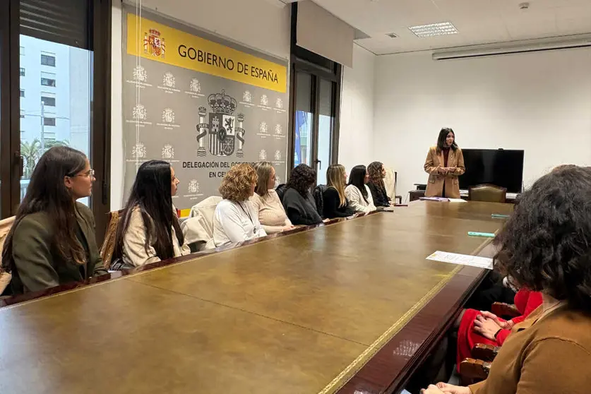 La Delegaci&oacute;n del Gobierno visibiliza el liderazgo femenino en la Administraci&oacute;n General del Estado / Alma Palomino