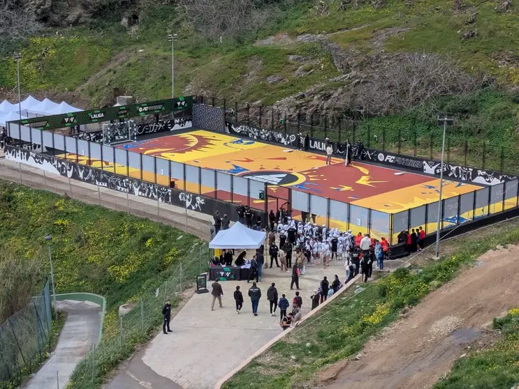 Pista deportiva del Sarchal / Rafa B&aacute;ez