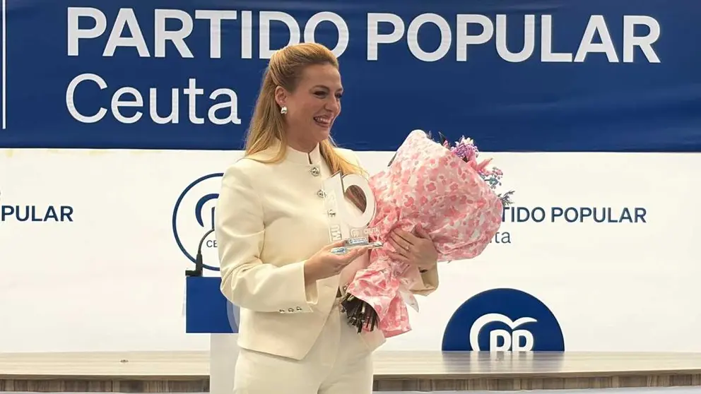 Nazaret Compaz, premio a la Mujer 10 del Partido Popular / Alma