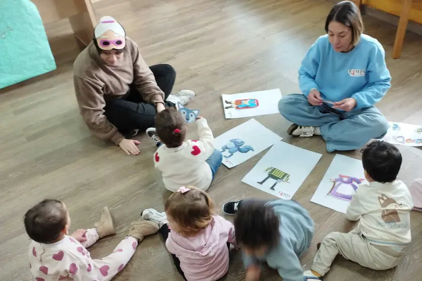 Talleres inclusivos de marionetas en escuelas infantiles p&uacute;blicas de Ceuta / Cedida FAMPA 4 Culturas