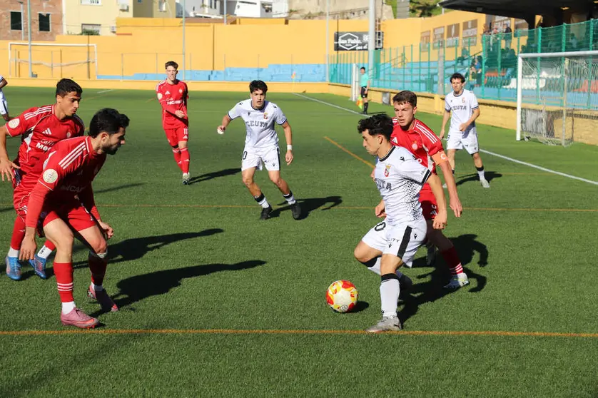Partido entre el filial de la AD Ceuta FC y el CD Utrera.
