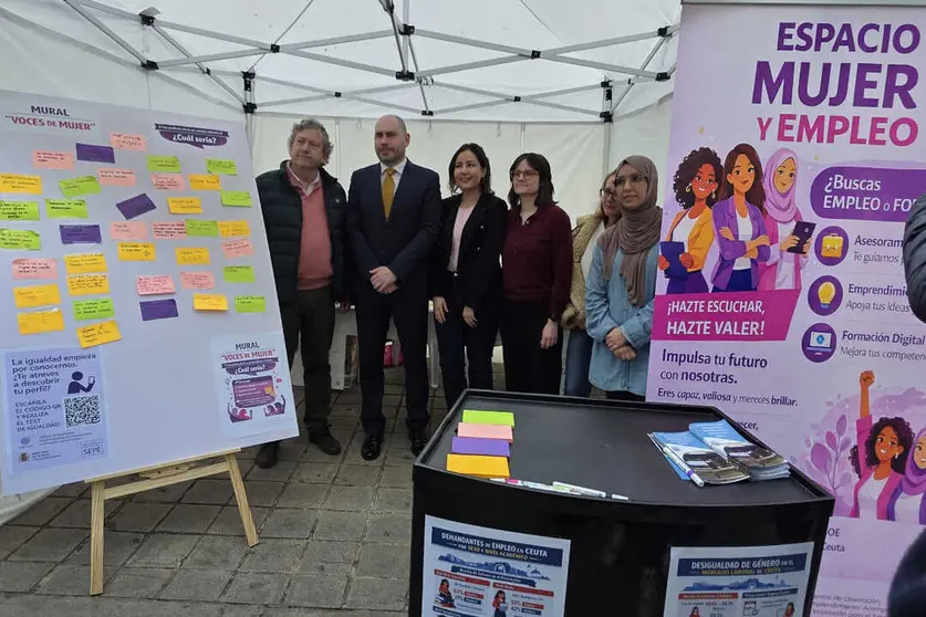 Stand informativo del COE / Laura Ortiz