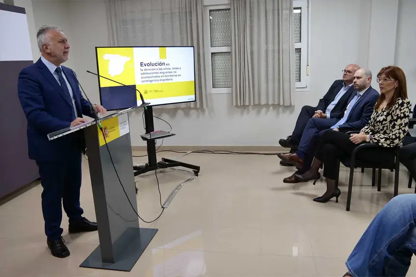 Reuni&oacute;n en Melilla sobre el sistema de reubicaci&oacute;n de ni&ntilde;os y adolescentes migrantes