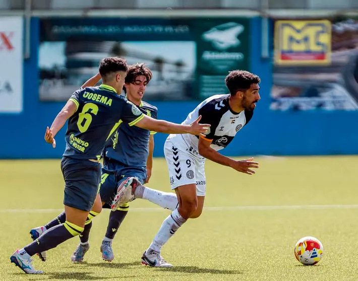Encuentro entre el Atl&eacute;tico Central y el filial de la AD Ceuta FC. Foto: @ClubAtlCentral