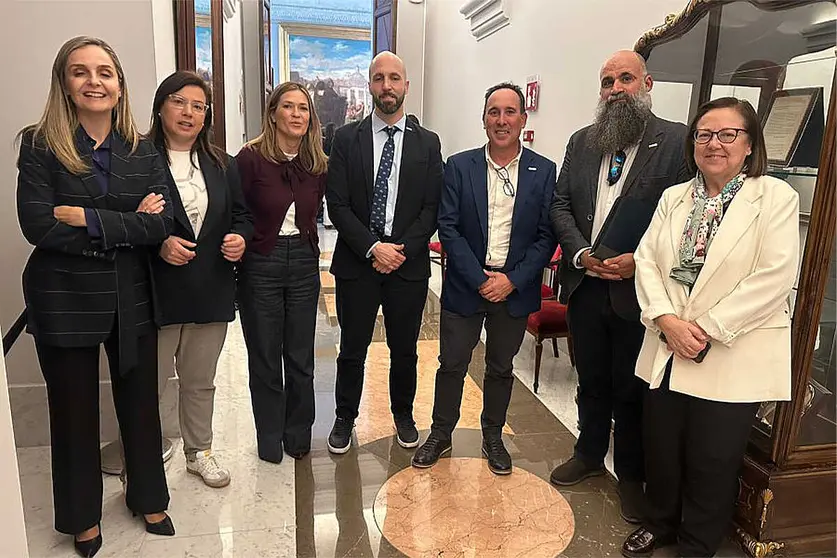 Representantes de AUGC con Diputados Partido Popular