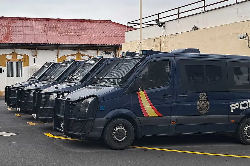 Veh&iacute;culos empleados en el operativo antidroga / C&eacute;sar Mart&iacute;n
