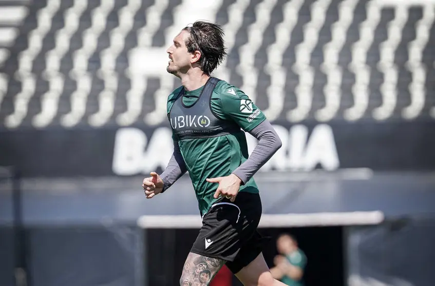 Jos&eacute; Campa&ntilde;a, en un entrenamiento de la AD Ceuta FC. Foto: Zaki