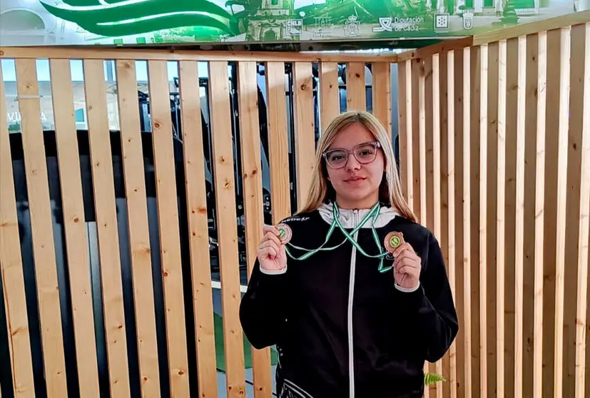 Cayetana Garc&iacute;a Villalba consigue dos medallas en el Trofeo Villa de los Barrios 