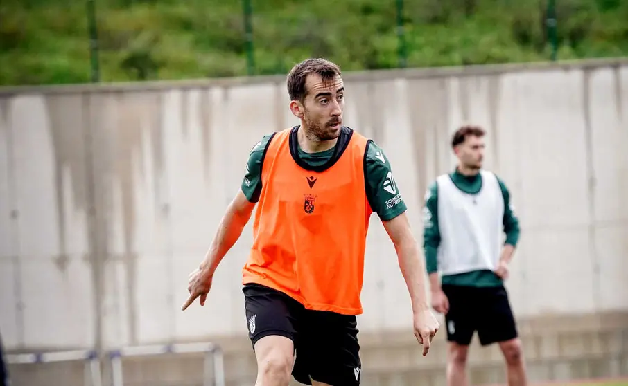Rub&eacute;n D&iacute;ez durante un entrenamiento de esta semana de la AD Ceuta FC. Foto: Zaki