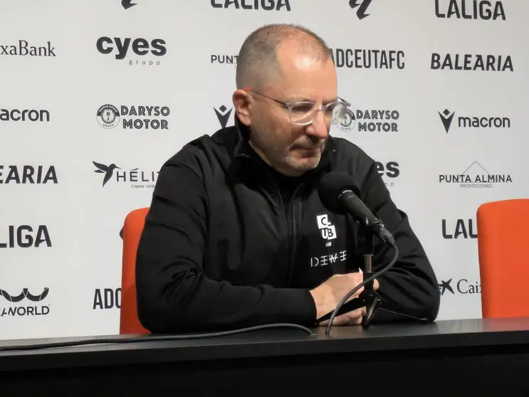Jos&eacute; Juan Romero tras el Ceuta - Real Sociedad B de Liga Hypermotion.
