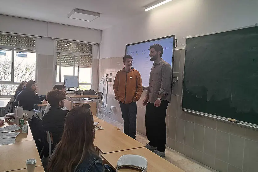 Miguel &Aacute;ngel Vega, en la Semana Cultural de la Escuela de Arte / C&eacute;sar Mart&iacute;n