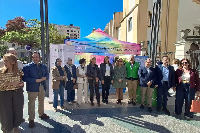 Jornada del C&aacute;ncer de Colon en la Plaza de los Reyes / C&eacute;sar Mart&iacute;n