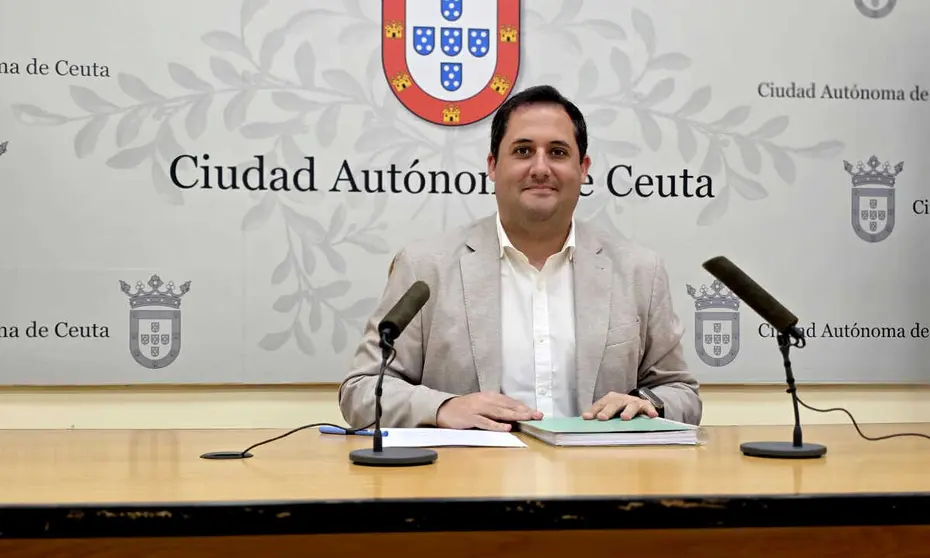 Alejandro Ram&iacute;rez, portavoz del Gobierno, durante su comparecencia de este martes / Laura Ortiz