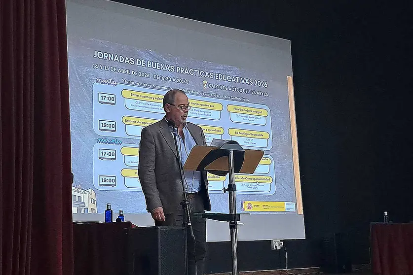 Crist&oacute;bal Guzm&aacute;n, nuevo directo provincial de Educaci&oacute;n en la II Jornada de Buenas pr&aacute;cticas Educativas / C&eacute;sar Mart&iacute;n