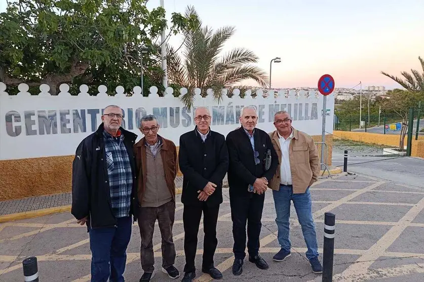 Visita a Melilla del Centro Cultural Al Idrissi, junto con la ONG Alas Protectoras