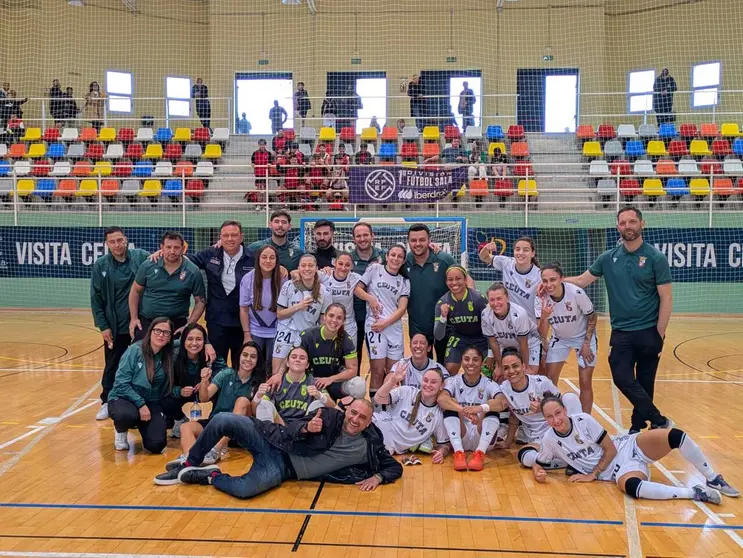 Partido entre el Ceuta femenino y Burela.