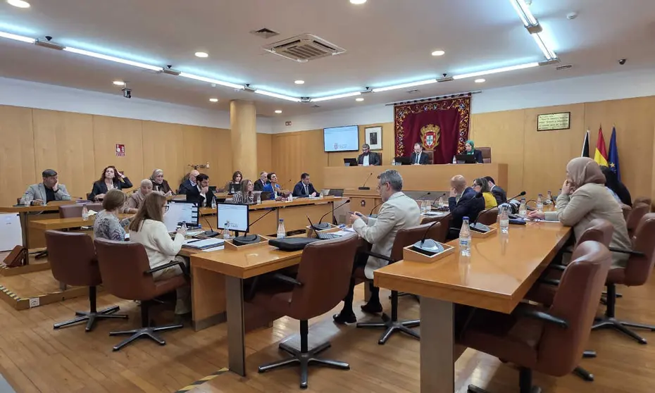 El pleno de la Asamblea se re&uacute;ne para desarrollar la sesi&oacute;n de control al Gobierno de abril / Laura Ortiz