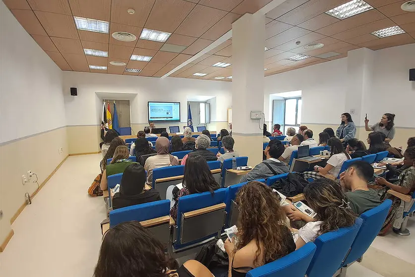 Jornadas sobre diversidad cultural de la UNED / C&eacute;sar Mart&iacute;n
