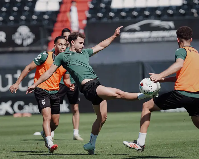 Entrenamiento de este mi&eacute;rcoles de la AD Ceuta FC en el Murube. Foto: Zaki