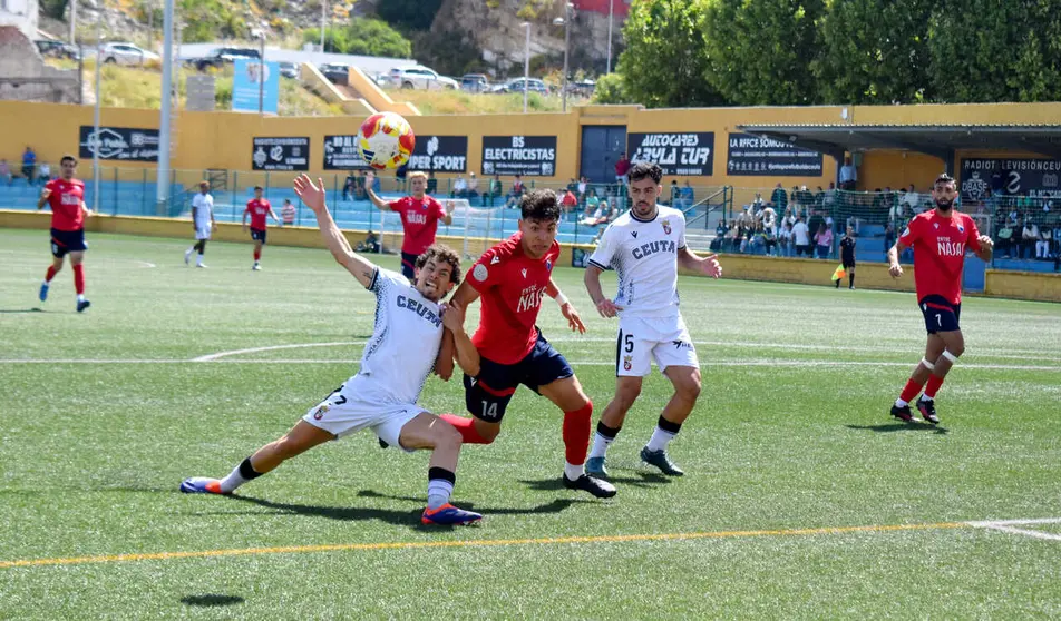 Encuentro de playoff entre el filial de la AD Ceuta FC y el Dos Hermanas CF 1971. Foto: Rafa B&aacute;ez