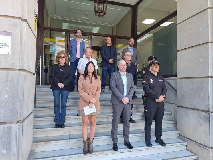 Minuto de Silencio en Delegaci&oacute;n del Gobierno