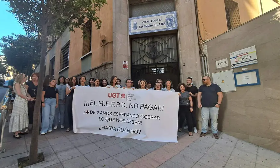 Concentraci&oacute;n de la Educaci&oacute;n Concertada ante la Inmaculada / C&eacute;sar Mart&iacute;n