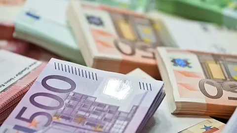 Dinero / Archivo